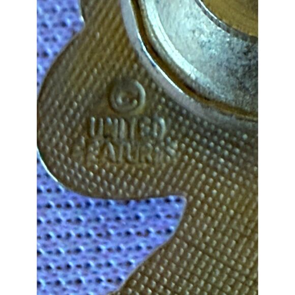 Vintage Snoopy Safari Cloisonne pin - Picture 4 of 5